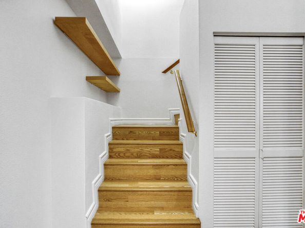 13331 Moorpark Street 352, Sherman Oaks CA 91423