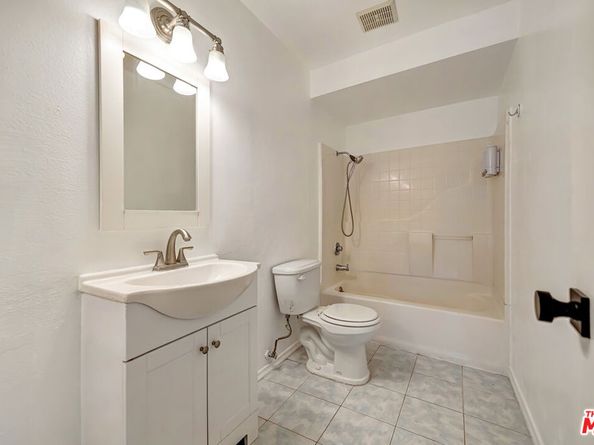 320 S Ardmore Avenue 236, Los Angeles CA 90020