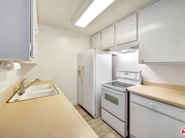 320 S Ardmore Avenue 236, Los Angeles CA 90020