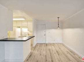 320 S Ardmore Avenue 236, Los Angeles CA 90020