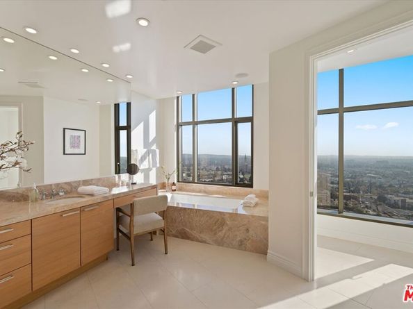 10776 Wilshire Boulevard 1904, Los Angeles CA 90024