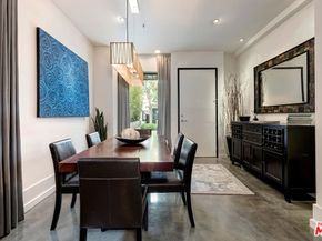 1137 Hacienda Place 104, West Hollywood CA 90069