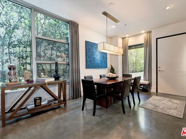 1137 Hacienda Place 104, West Hollywood CA 90069