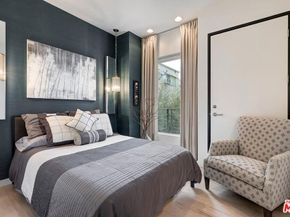 1137 Hacienda Place 104, West Hollywood CA 90069