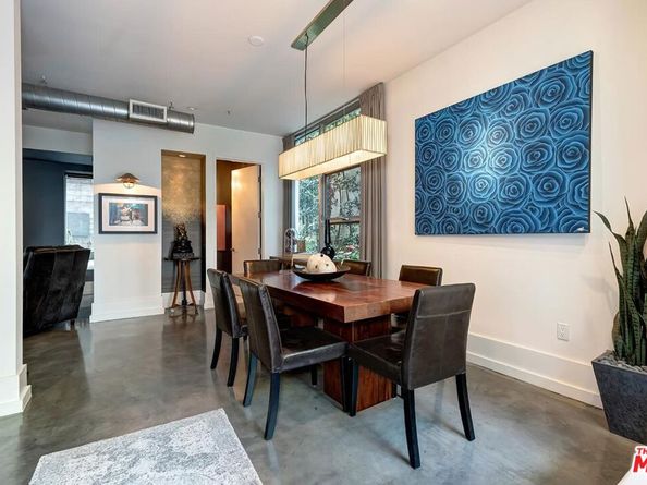 1137 Hacienda Place 104, West Hollywood CA 90069