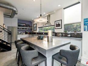 1137 Hacienda Place 104, West Hollywood CA 90069