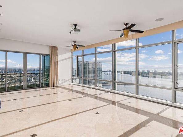 165 6th Avenue 2803, San Diego CA 92101