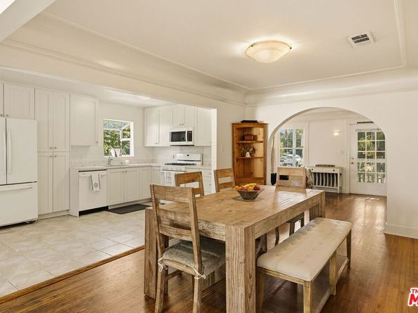 6603 Willoughby Avenue, Los Angeles CA 90038