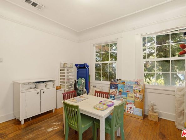 6603 Willoughby Avenue, Los Angeles CA 90038