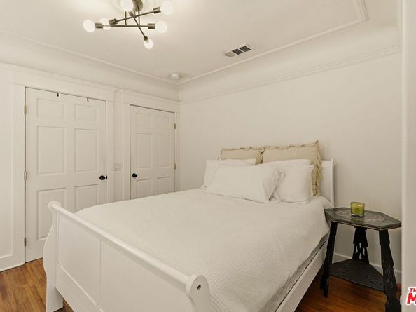 6603 Willoughby Avenue, Los Angeles CA 90038