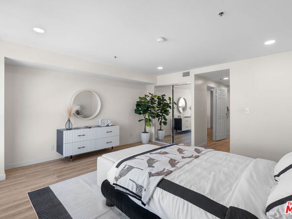 727 S Ardmore Avenue 802, Los Angeles CA 90005