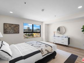 727 S Ardmore Avenue 802, Los Angeles CA 90005