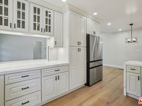 5010 Elmwood Avenue, Los Angeles CA 90004