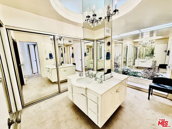 17193 Avenida De Santa Ynez, Pacific Palisades CA 90272