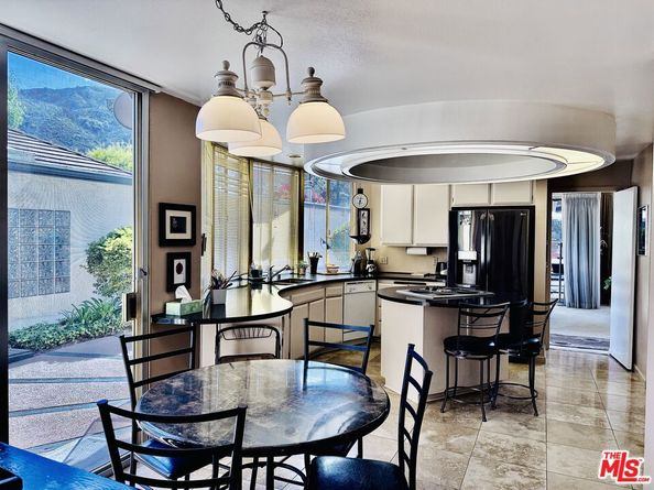 17193 Avenida De Santa Ynez, Pacific Palisades CA 90272