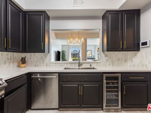 5848 W Olympic Boulevard 102, Los Angeles CA 90036
