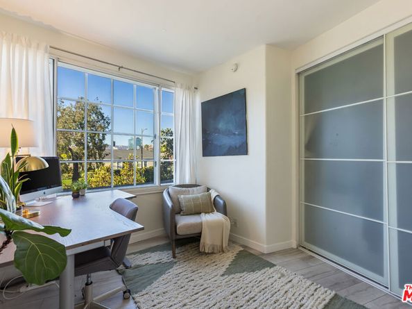 5848 W Olympic Boulevard 102, Los Angeles CA 90036