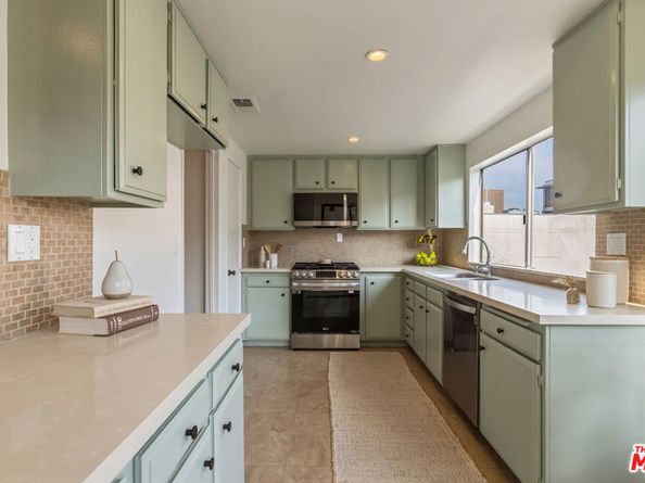 234 N Kenwood Street 208, Glendale CA 91206