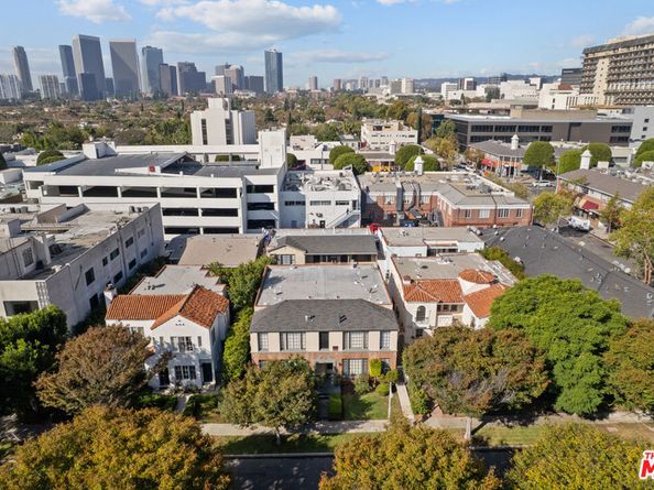 209 S Reeves Drive, Beverly Hills CA 90212