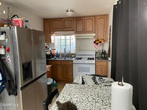 842 S Corta Drive, Santa Ana CA 92704