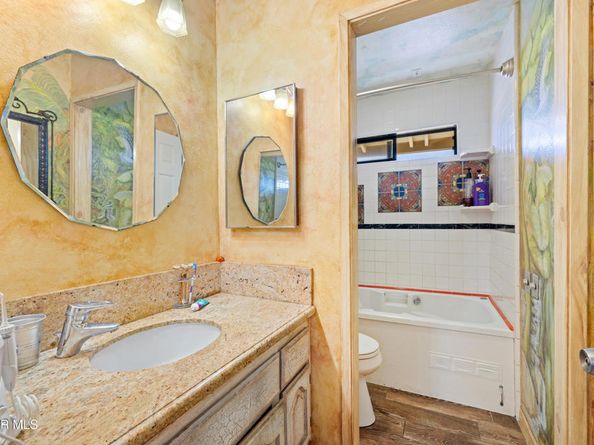 28831 Oakpath Drive 44, Agoura Hills CA 91301