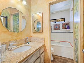 28831 Oakpath Drive 44, Agoura Hills CA 91301