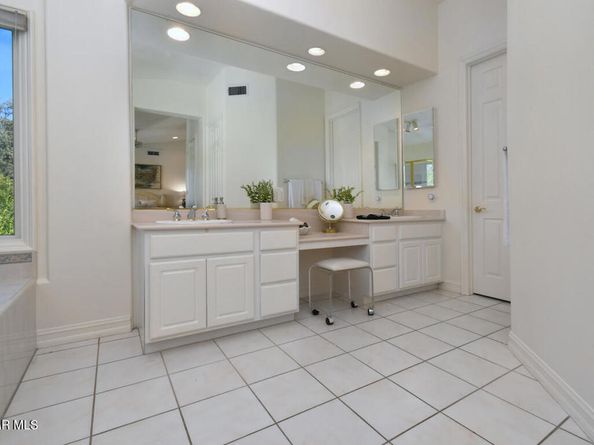 31775 Oak Ranch Court, Westlake Village CA 91361