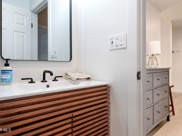 11523 Vienna Way, Mar Vista CA 90066