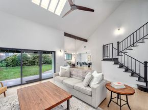 11523 Vienna Way, Mar Vista CA 90066