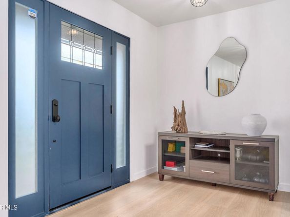 11523 Vienna Way, Mar Vista CA 90066