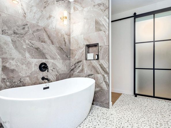 11523 Vienna Way, Mar Vista CA 90066