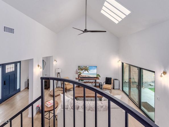 11523 Vienna Way, Mar Vista CA 90066