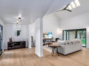 11523 Vienna Way, Mar Vista CA 90066