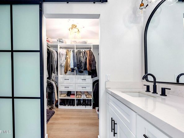 11523 Vienna Way, Mar Vista CA 90066