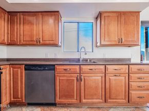 8710 Independence Avenue 307, Canoga Park CA 91304