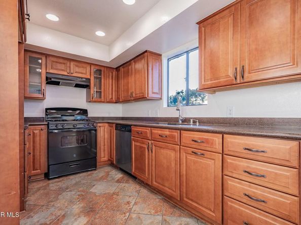 8710 Independence Avenue 307, Canoga Park CA 91304