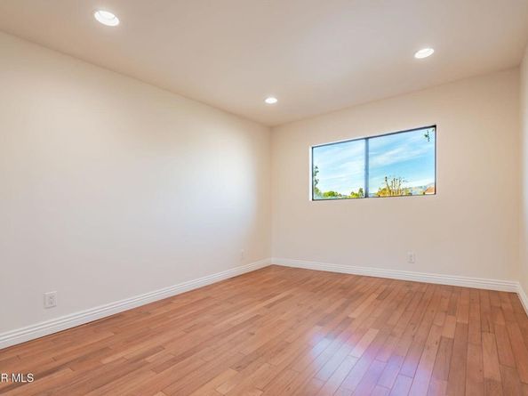 8710 Independence Avenue 307, Canoga Park CA 91304