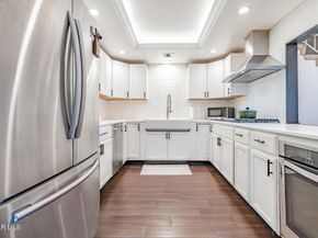 7231 Balboa Boulevard A, Van Nuys CA 91406
