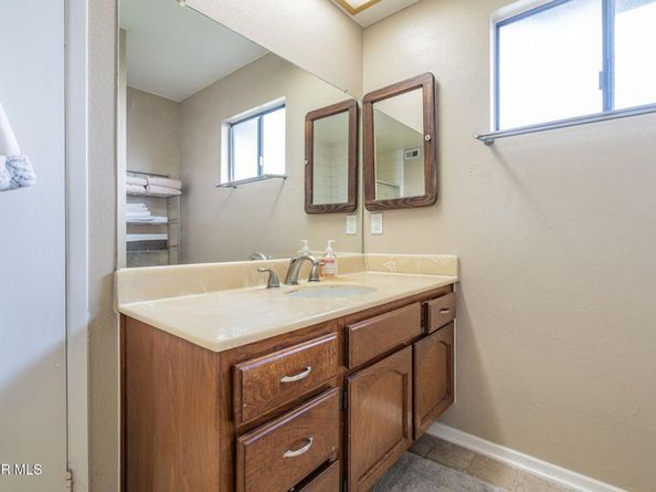 7231 Balboa Boulevard A, Van Nuys CA 91406