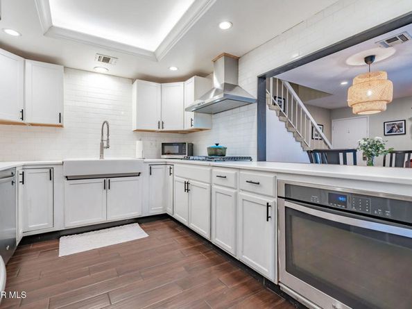 7231 Balboa Boulevard A, Van Nuys CA 91406