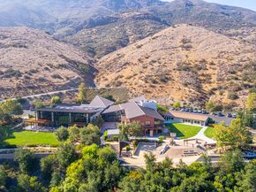 5426 Cedarhaven Drive, Agoura Hills CA 91301