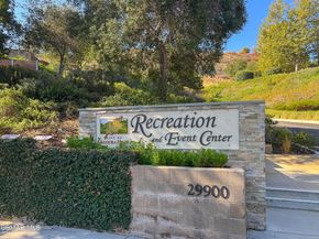 5426 Cedarhaven Drive, Agoura Hills CA 91301