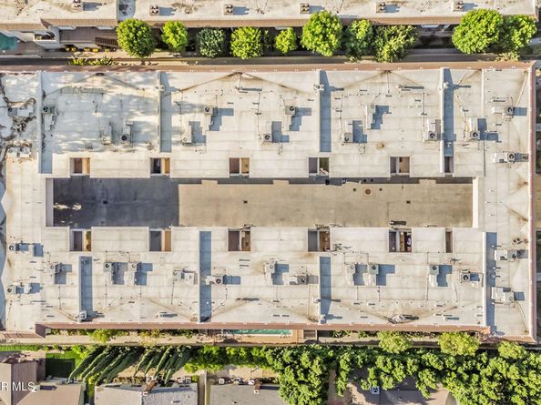 10215 Variel Avenue 11, Chatsworth CA 91311