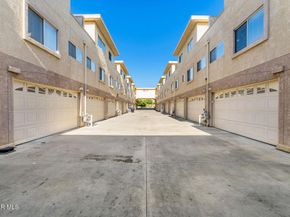 10215 Variel Avenue 11, Chatsworth CA 91311