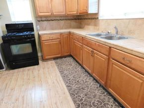 6213 Whitsett Avenue, North Hollywood CA 91606