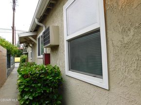 6213 Whitsett Avenue, North Hollywood CA 91606