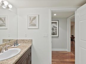 5315 Bellingham Avenue 102, Valley Village CA 91607