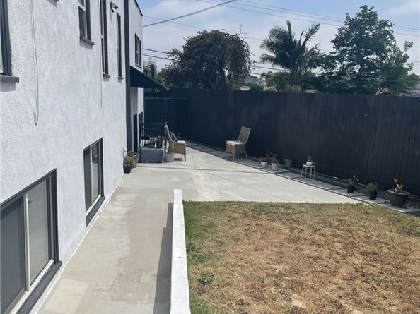 4034 W 63rd Street, Los Angeles CA 90043