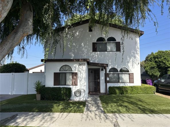 3653 Denver Avenue, Long Beach CA 90810