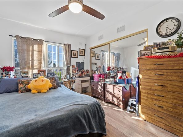 1800 W Gramercy 33, Anaheim CA 92801